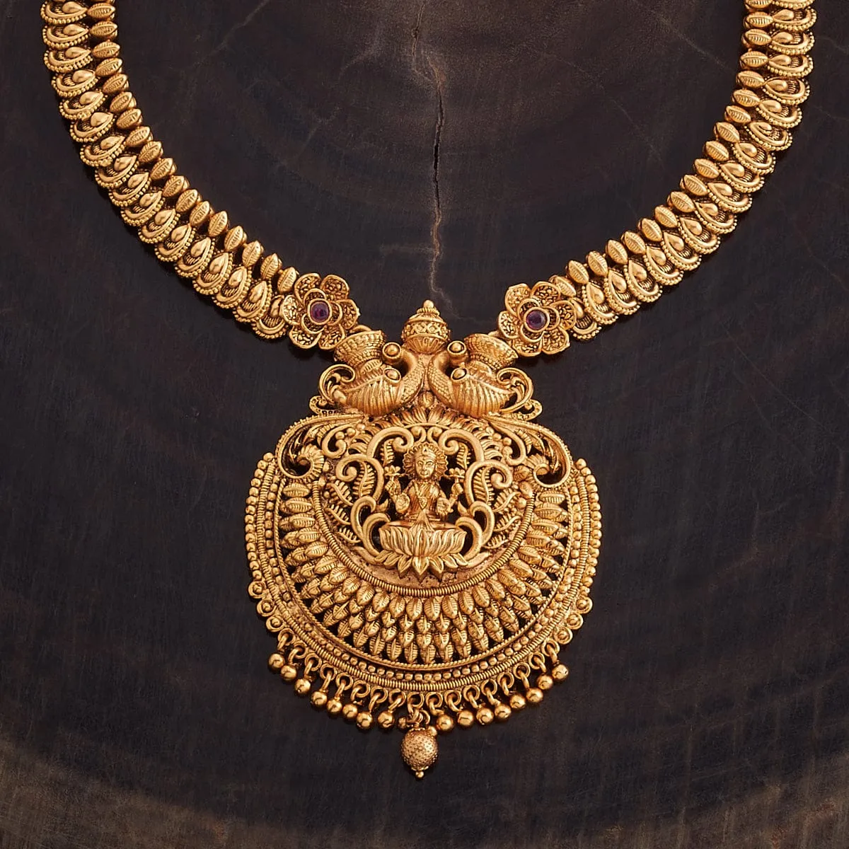 Antique Necklace 167511