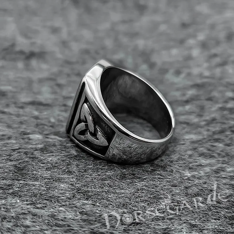 Black Celtic Knot Ring - Stainless Steel