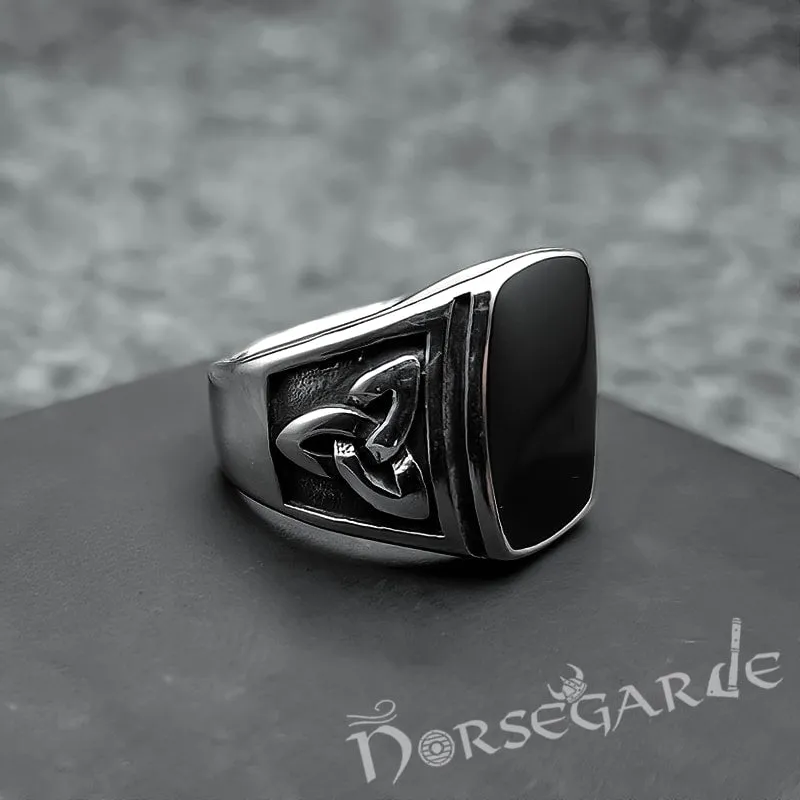 Black Celtic Knot Ring - Stainless Steel