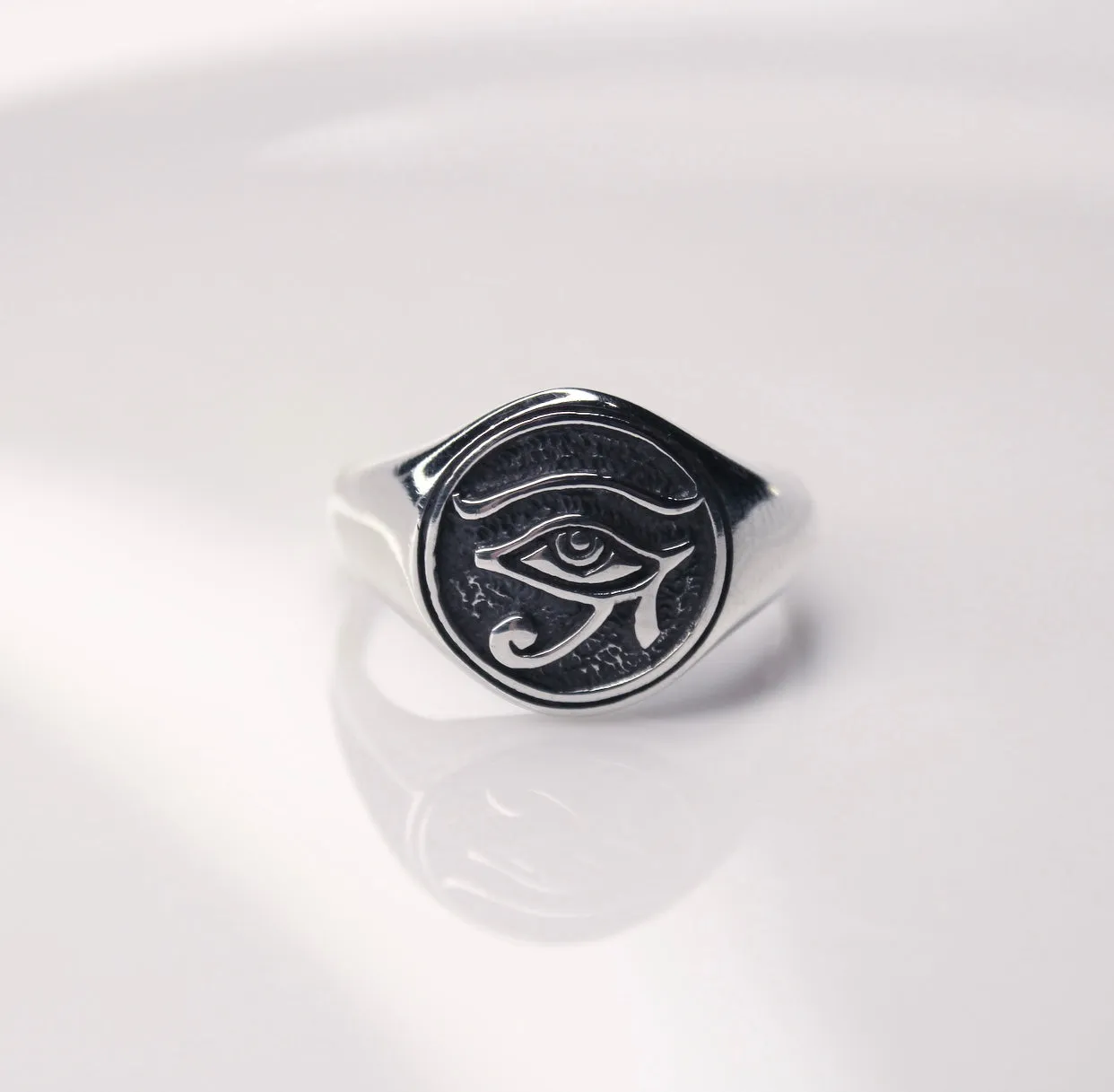 Eye of Horus Silver Ring, .925 Sterling Silver Waterproof Luxury Signet Ring