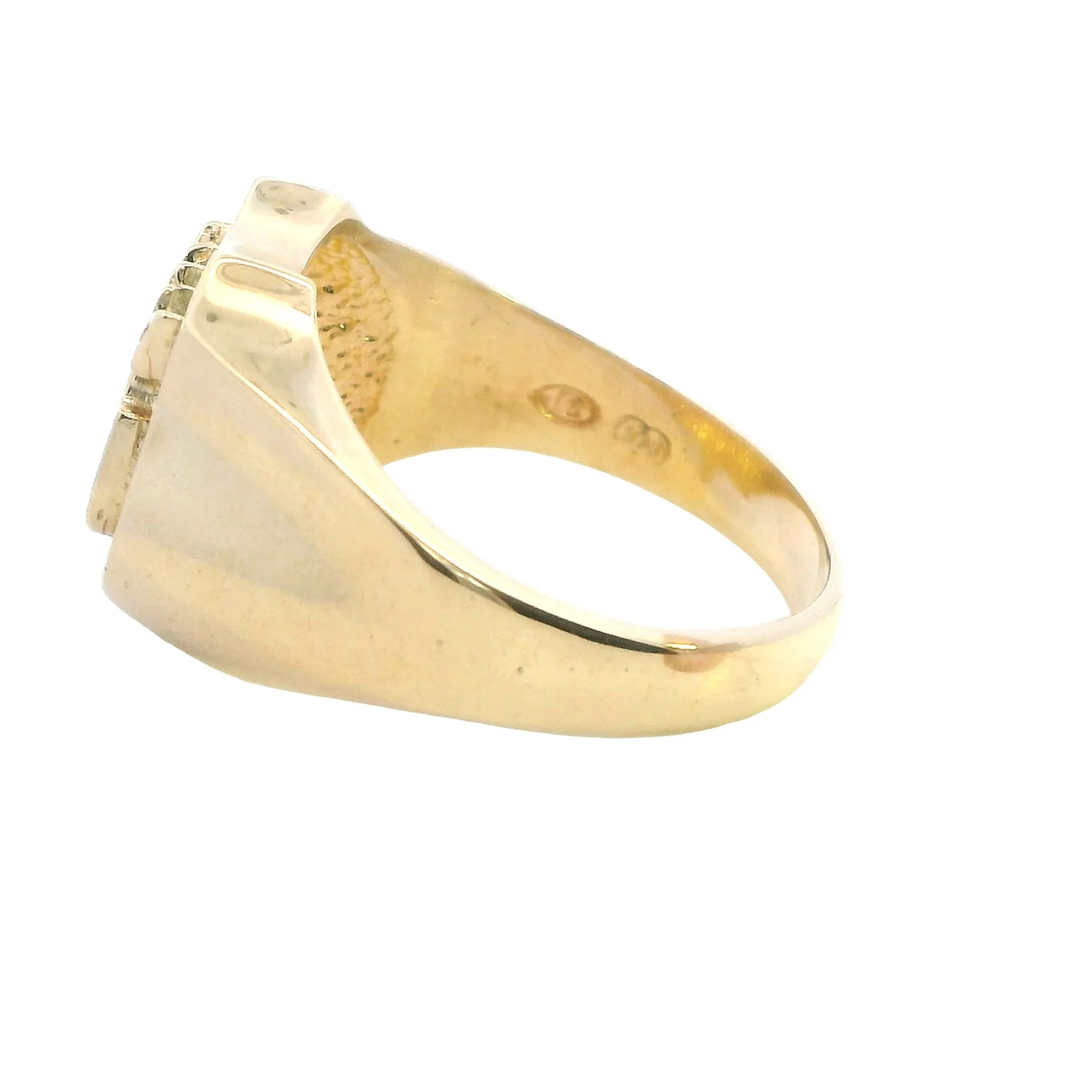 Majestic 9ct Yellow Gold Signet Ring with Crowned Lion Motif