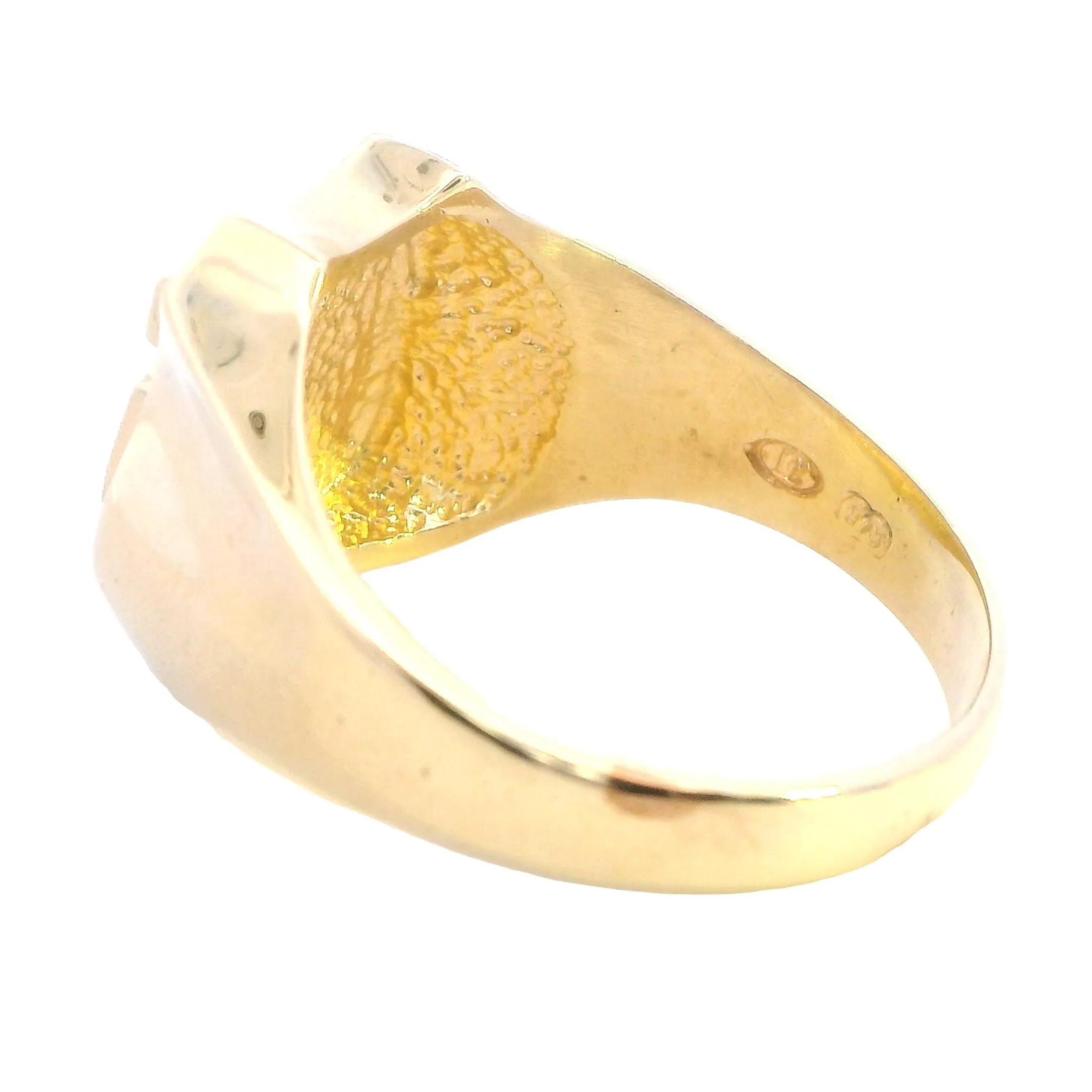 Majestic 9ct Yellow Gold Signet Ring with Crowned Lion Motif