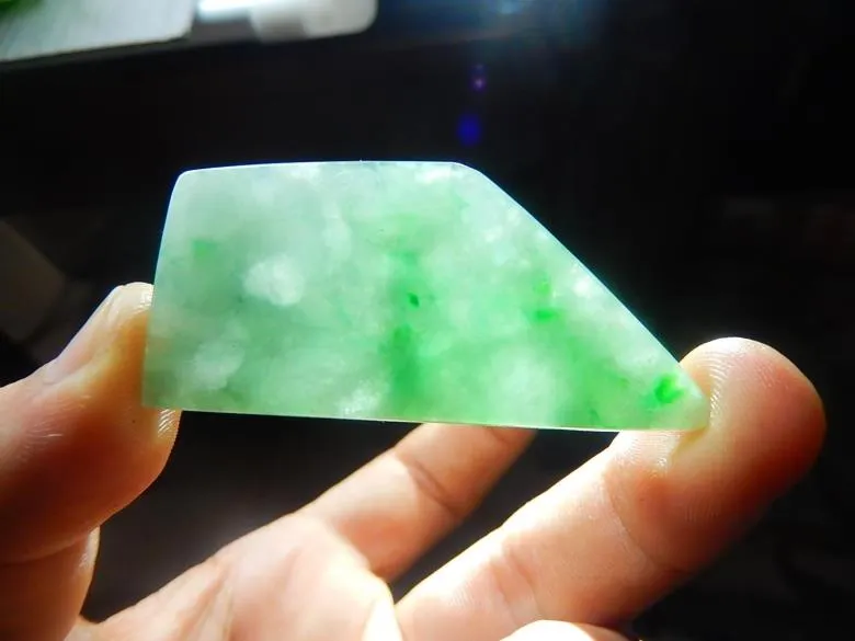 Natural Jade Rough Jadeite Raw (15g, 56X26X5.3mm)