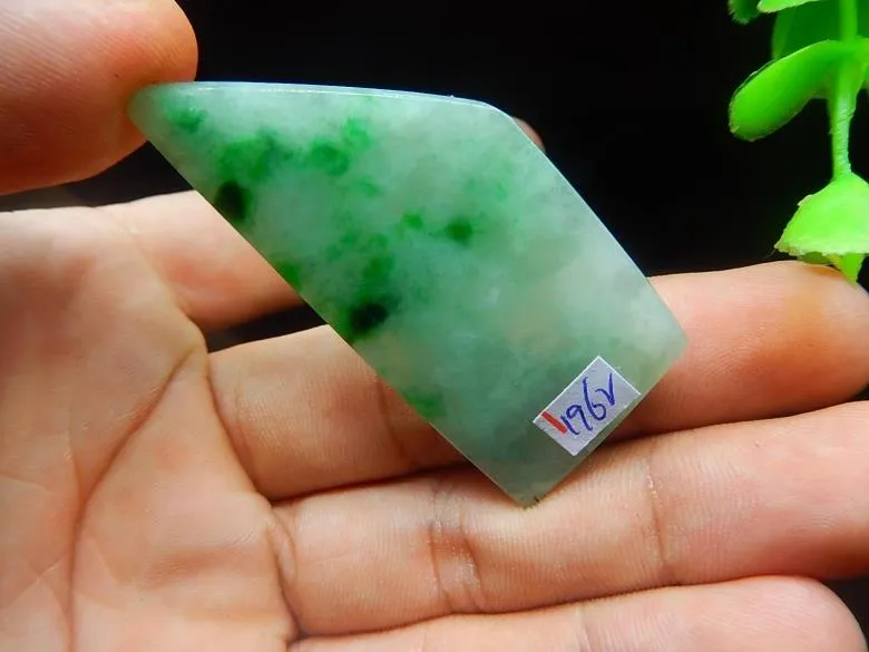 Natural Jade Rough Jadeite Raw (15g, 56X26X5.3mm)