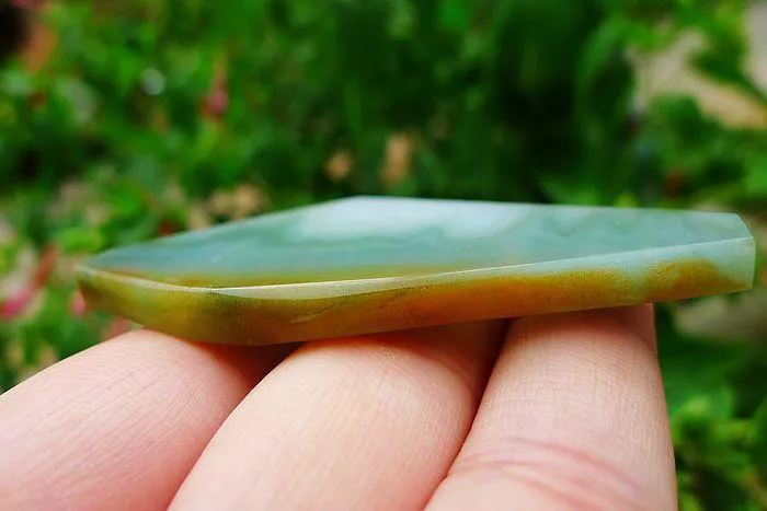 Natural Jade Rough Jadeite Raw (22g,6.6X3.1X0.5cm)