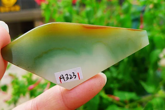 Natural Jade Rough Jadeite Raw (22g,6.6X3.1X0.5cm)