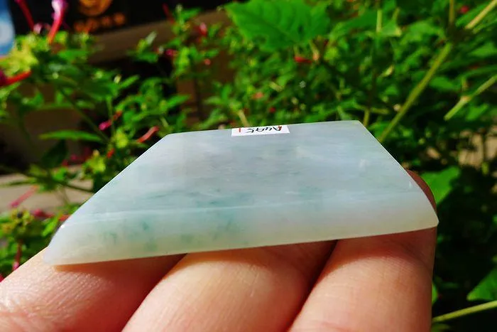 Natural Jade Rough Jadeite Raw (33g,5.3X3.9X0.5cm)