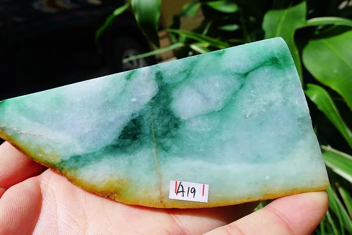 Natural Jade Rough Jadeite Raw (480g,11.1X6.9X5.1cm)