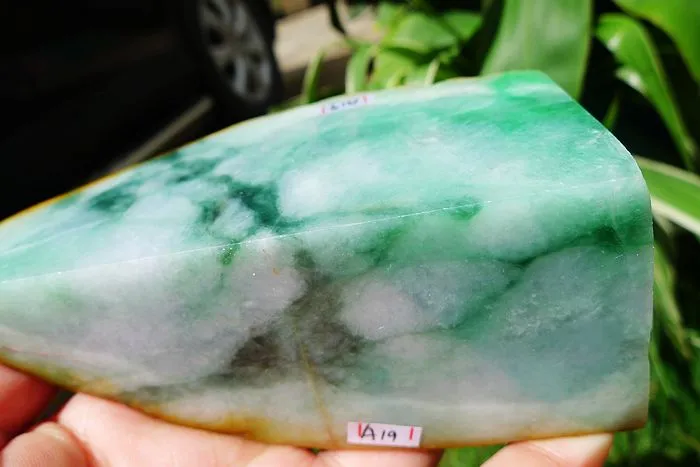 Natural Jade Rough Jadeite Raw (480g,11.1X6.9X5.1cm)