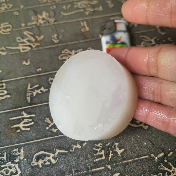 Natural Kunlun Jade Rough Nephrite Raw (132g, 5.5X1.8cm)