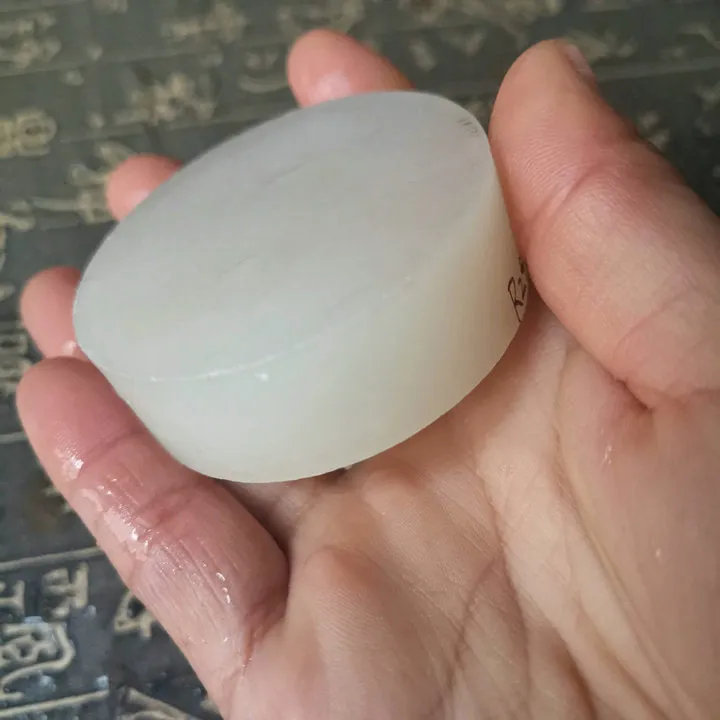 Natural Kunlun Jade Rough Nephrite Raw (132g, 5.5X1.8cm)