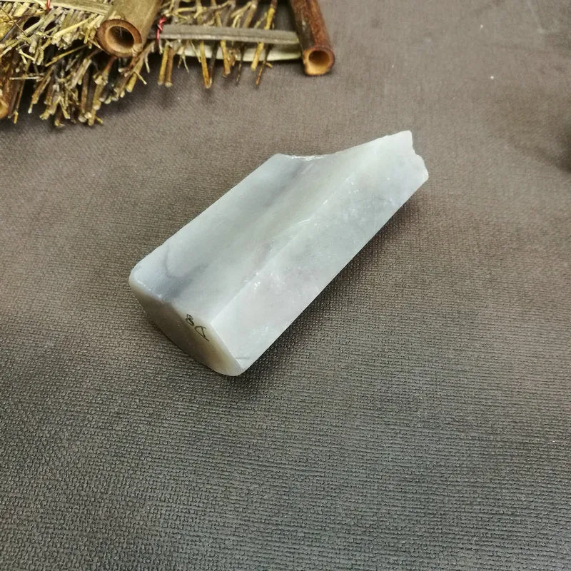 Natural Kunlun Jade Rough Nephrite Raw (232g,9.5X4.2X2.7cm)