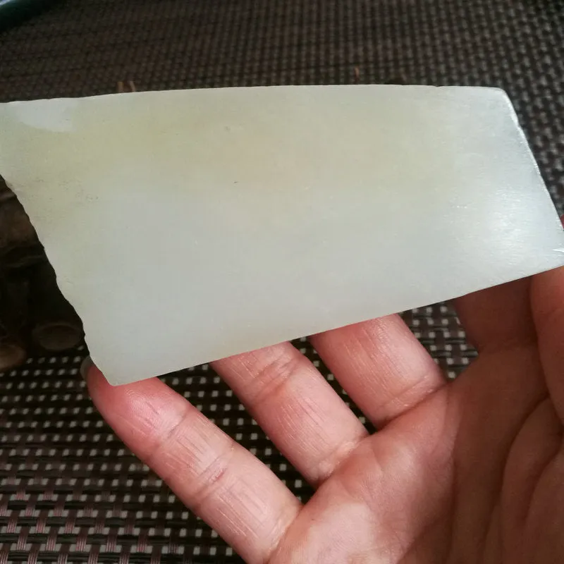 Natural Kunlun Jade Rough Nephrite Raw (240g, 8.5X5.5X2cm)