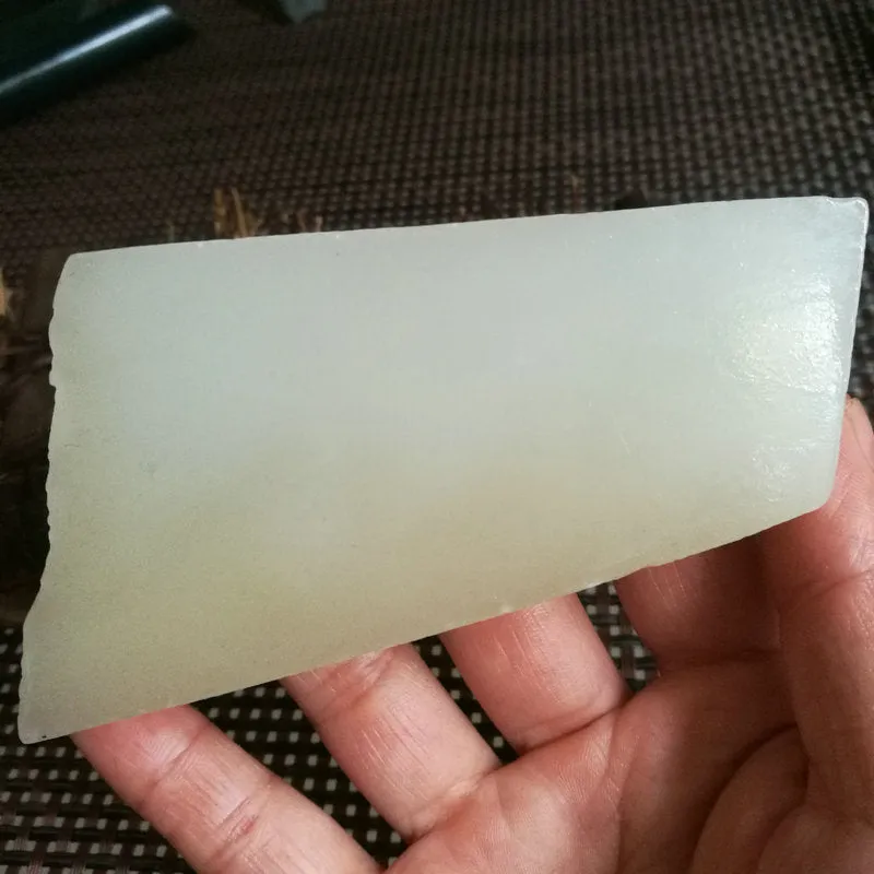 Natural Kunlun Jade Rough Nephrite Raw (240g, 8.5X5.5X2cm)