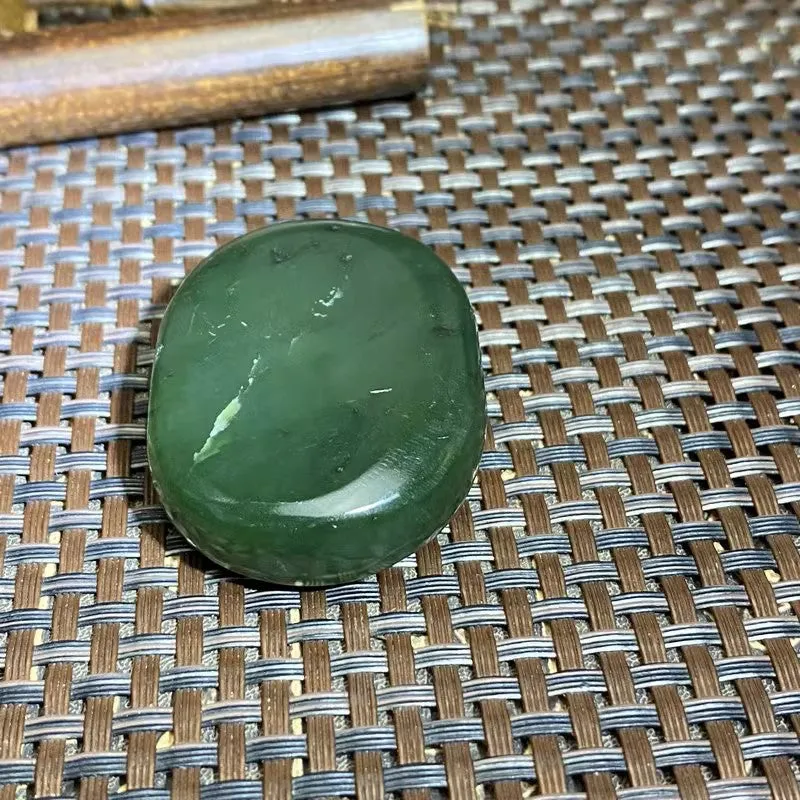 Natural Kunlun Jade Rough Nephrite Raw (59g,5.0X3.6X1.5cm)