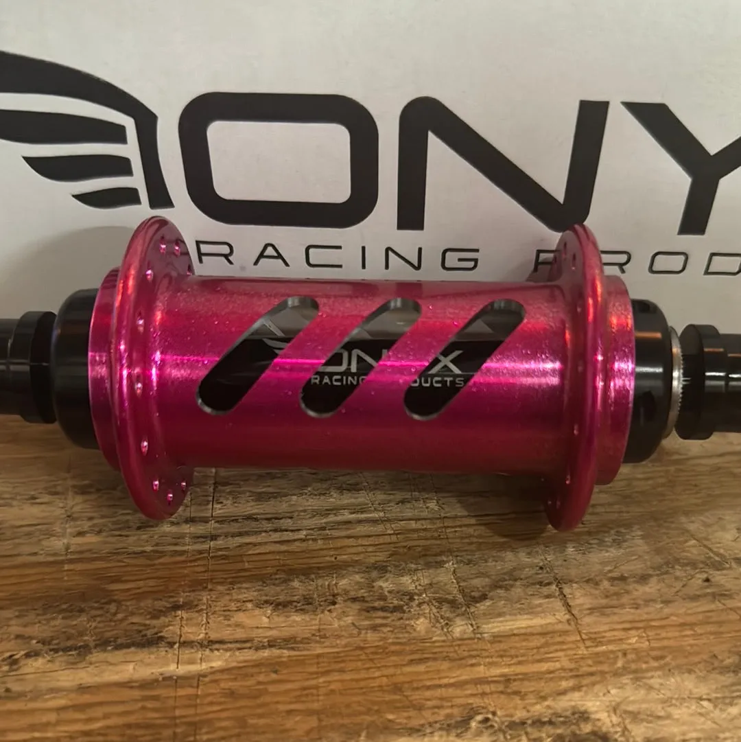 Onyx Hubs Cotm Malibu Barbie