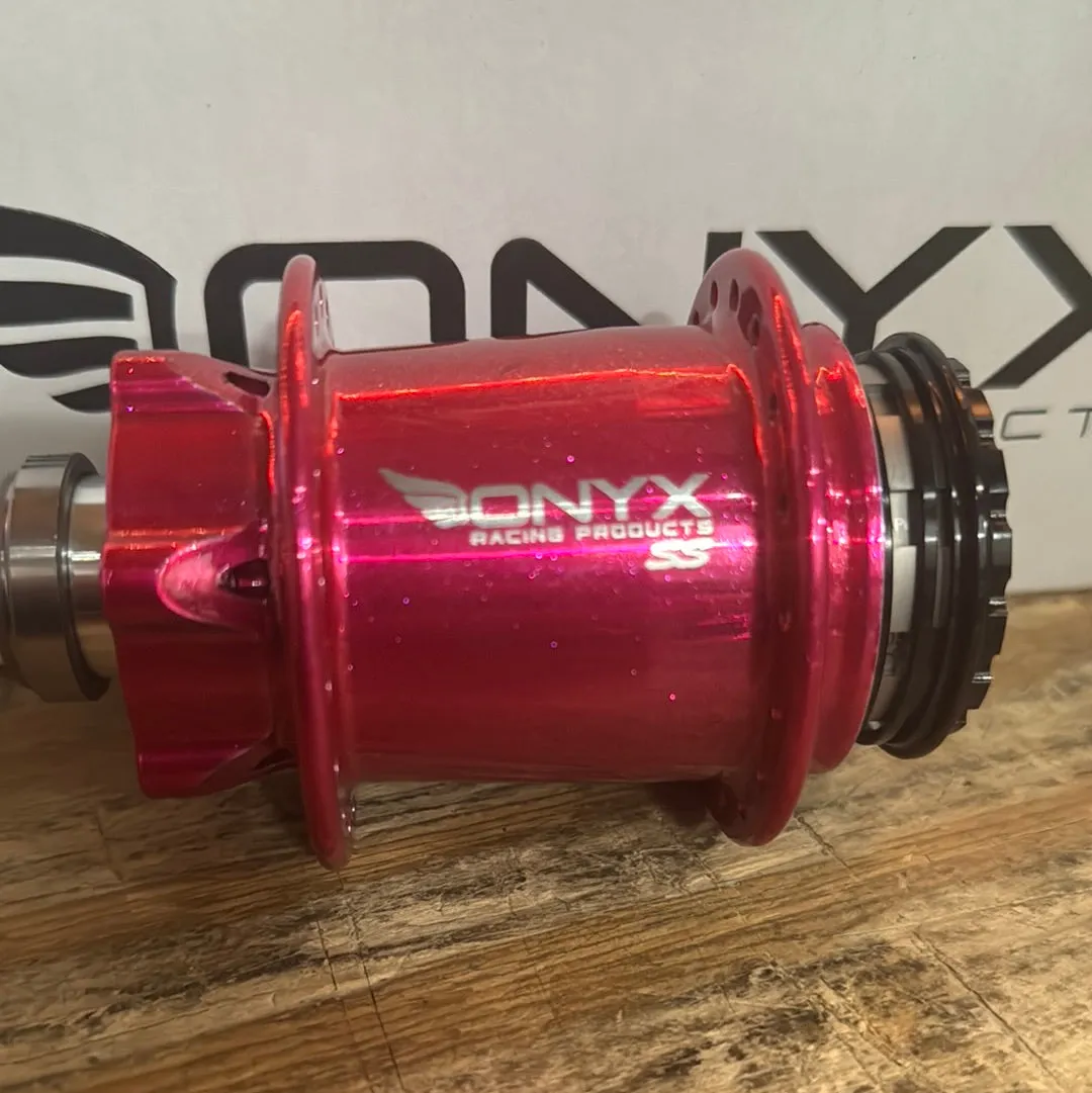 Onyx Hubs Cotm Malibu Barbie