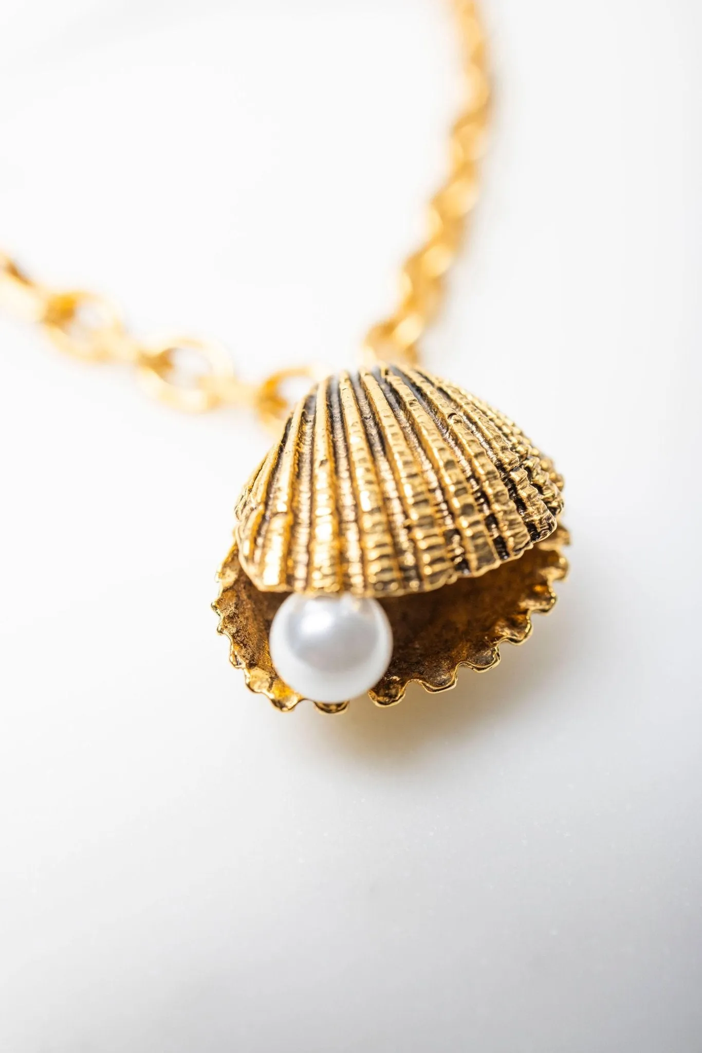 Shellina Necklace