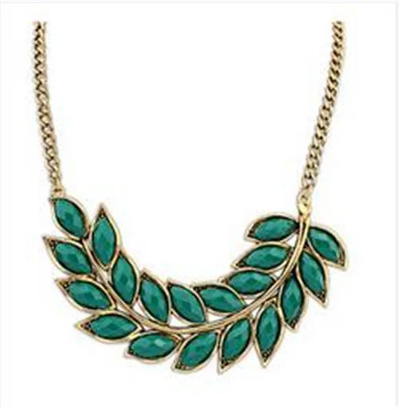 VintageLeaf Choker Necklace For Women