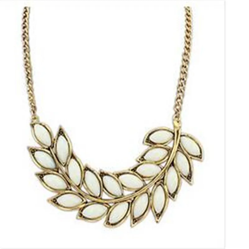 VintageLeaf Choker Necklace For Women